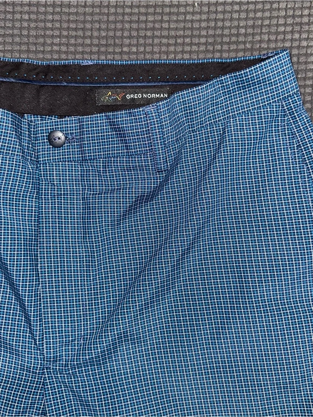 Greg Norman Golf Shorts Mens 36 Blue Check Stretch Performance Casual